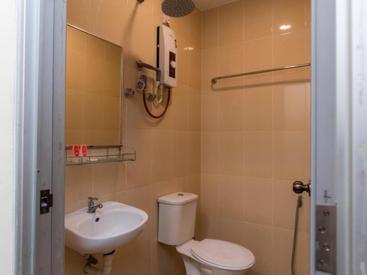 Oyo 44095 Bluewater Hotel Mersing Esterno foto